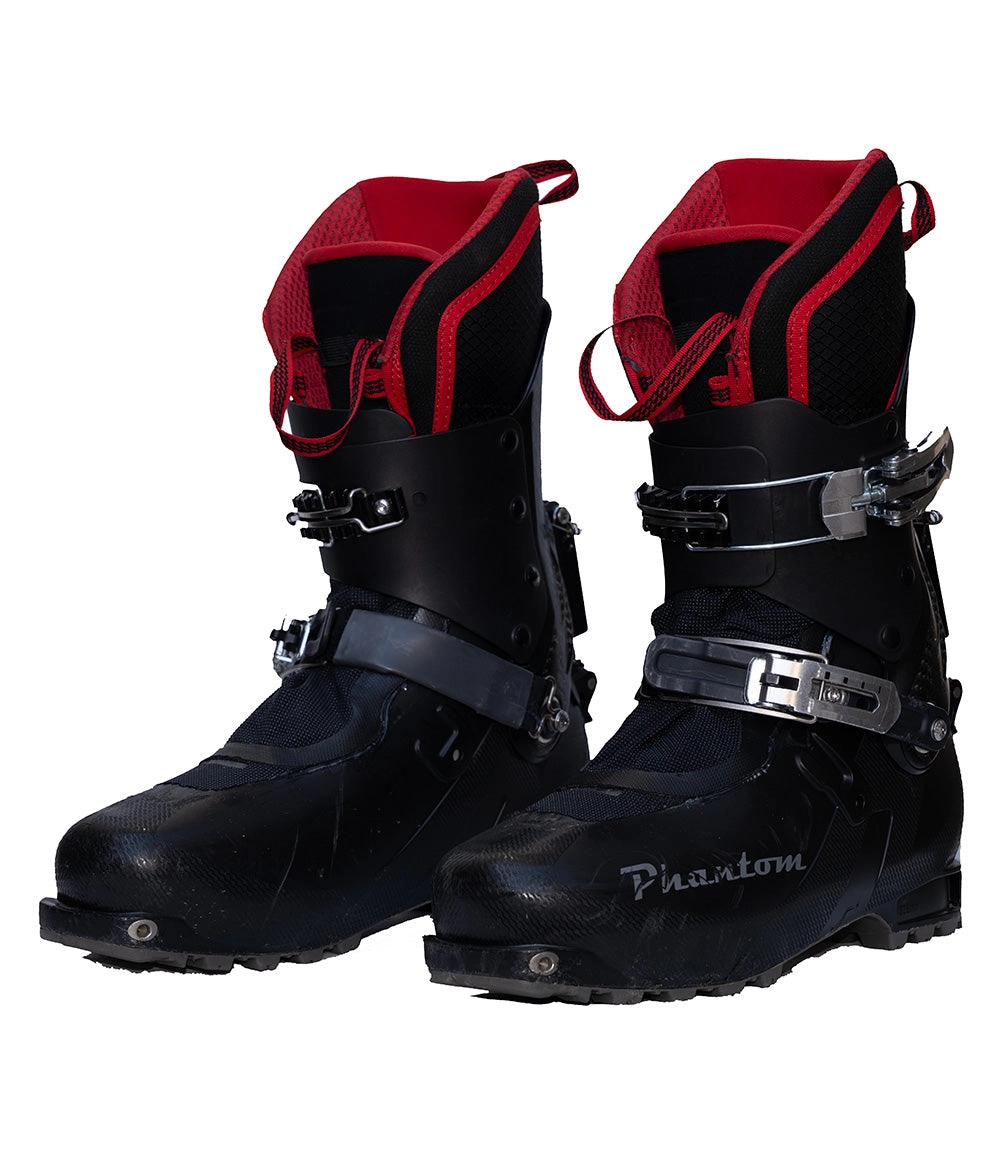 DEMO Phantom Hardboot 28