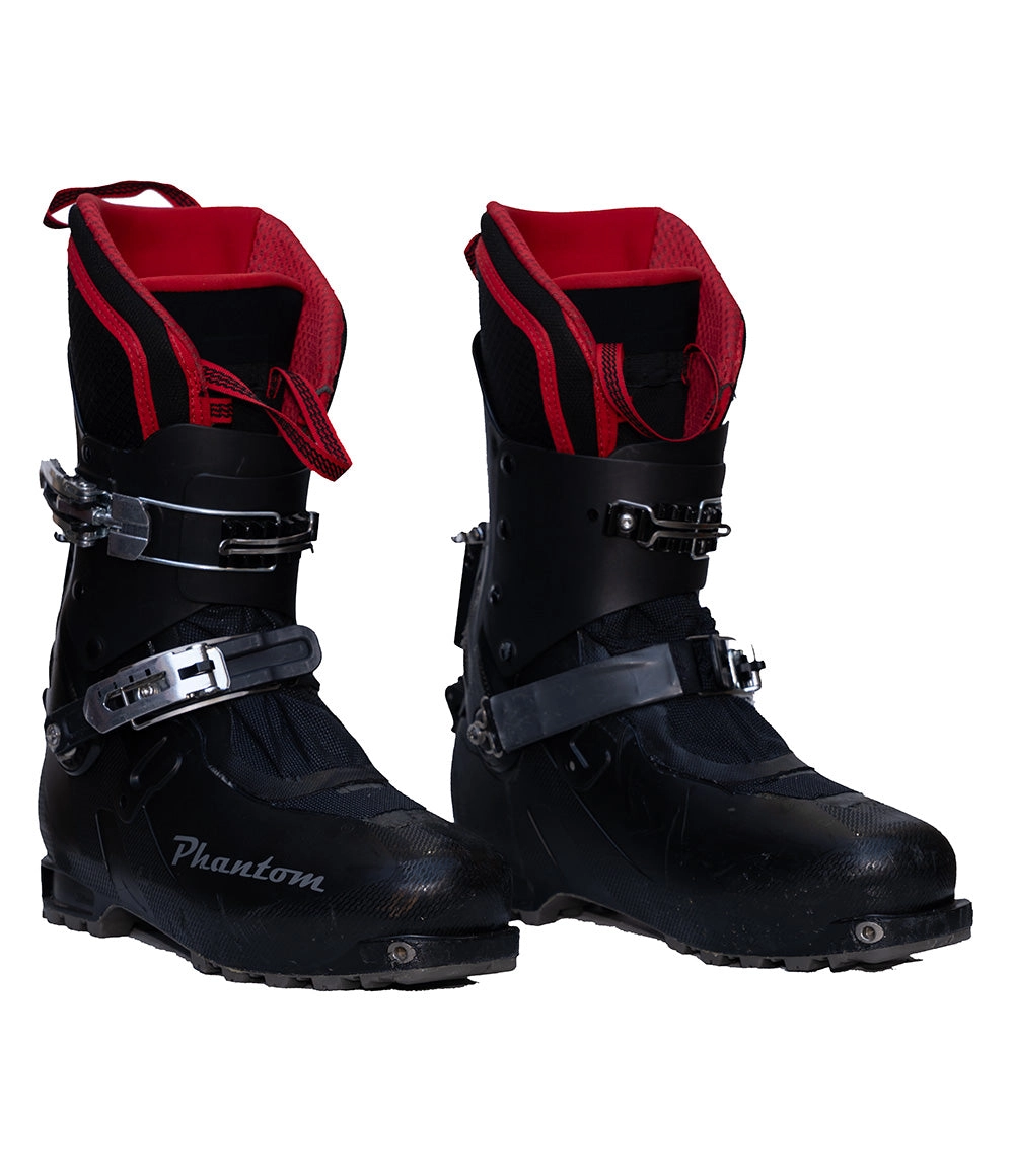 DEMO Phantom Hardboot 28