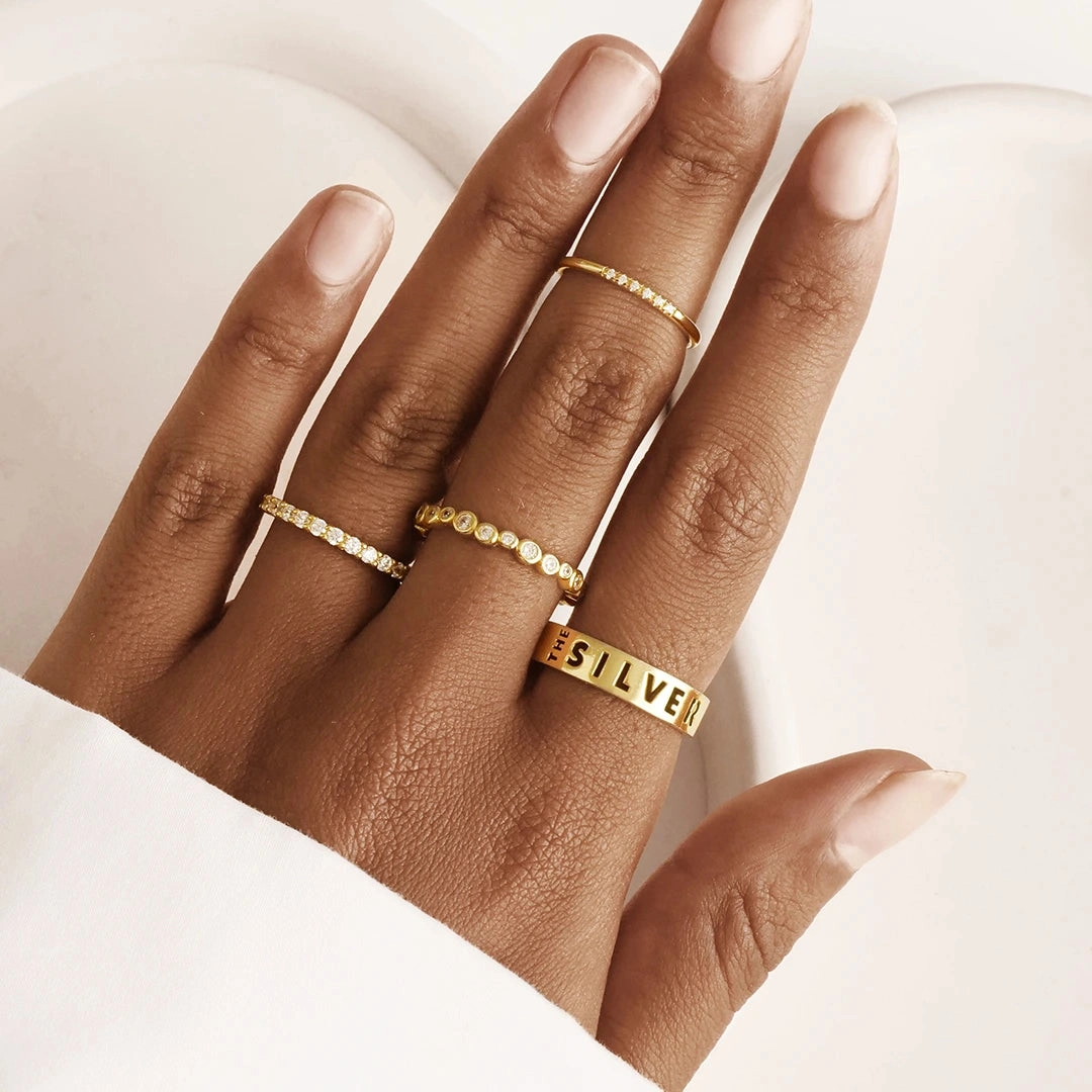 Elle Ring