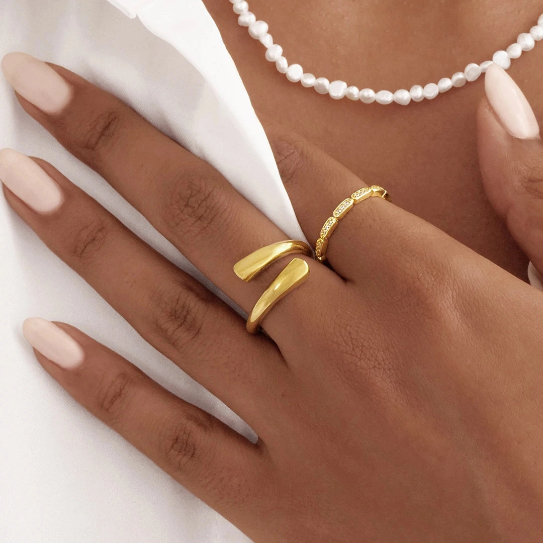 Faye Ring