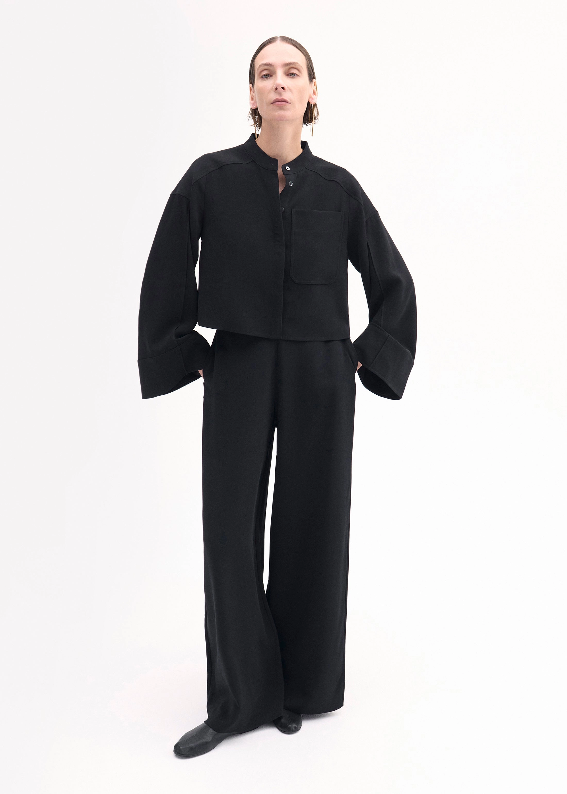 Wide Leg  Pant in Crepe - Black